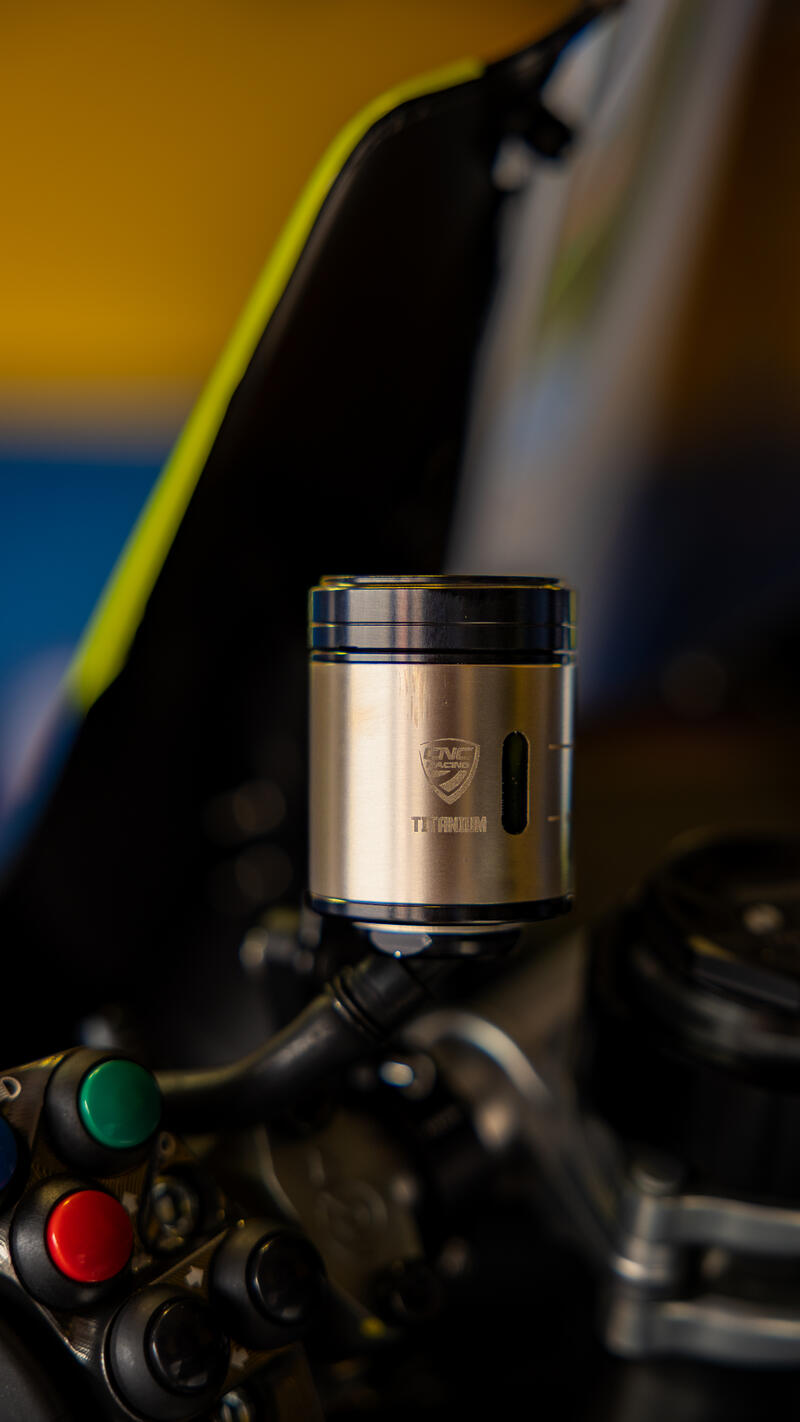 Serbatoio olio 25 ml per freno anteriore - Titanio