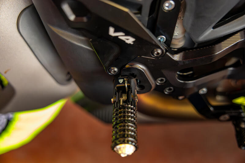 Pedane regolabili Ducati Panigale V4