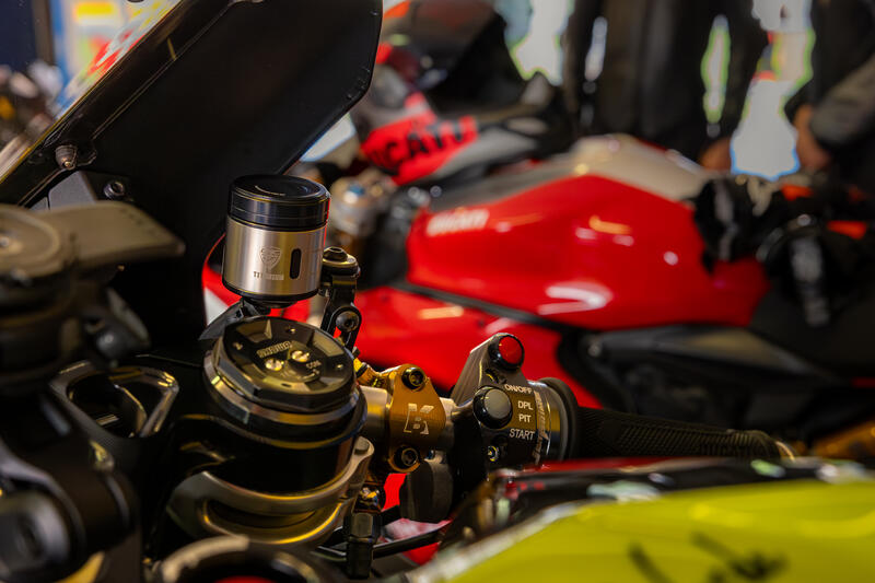 Serbatoio olio 12 ml per freno posteriore o frizione - Titanio