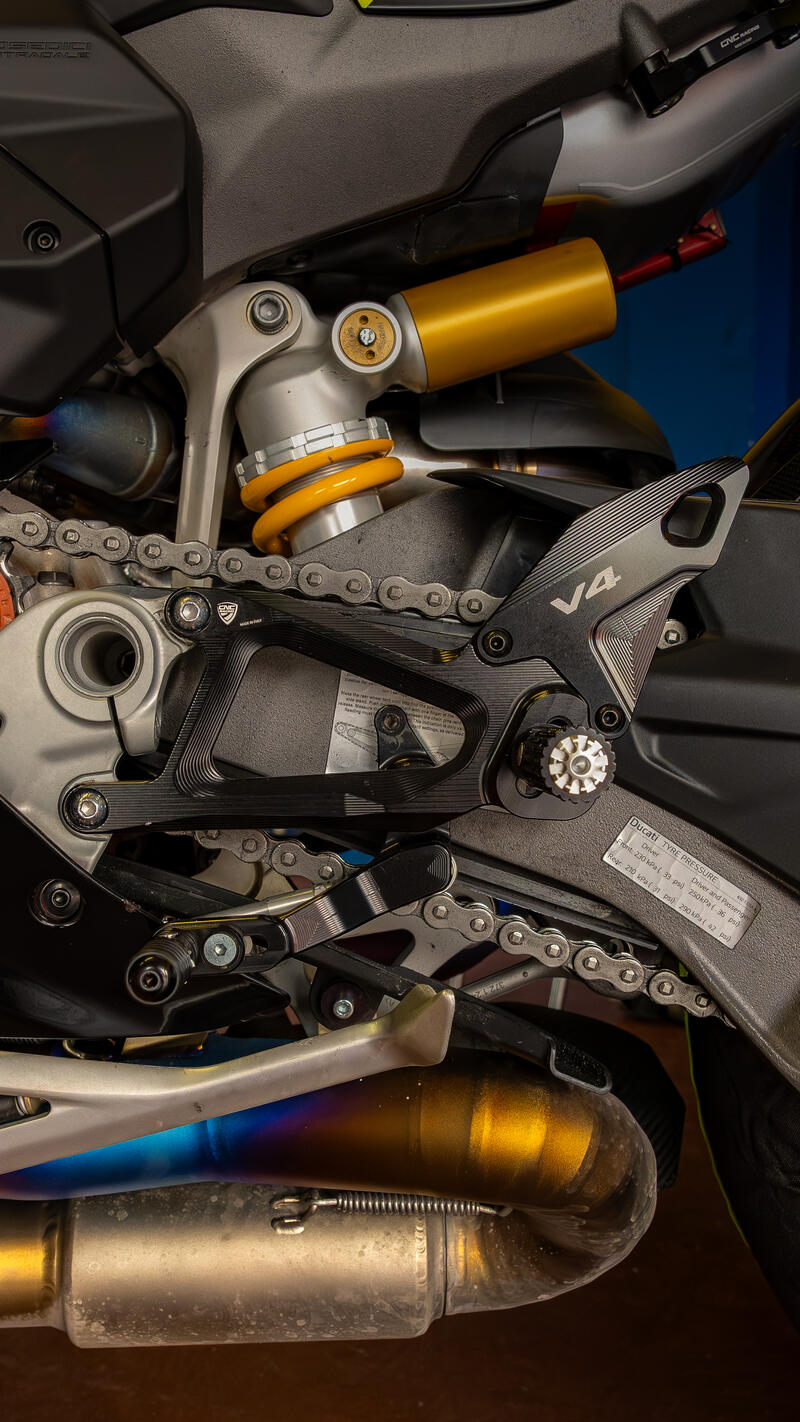 Pedane regolabili Ducati Panigale V4