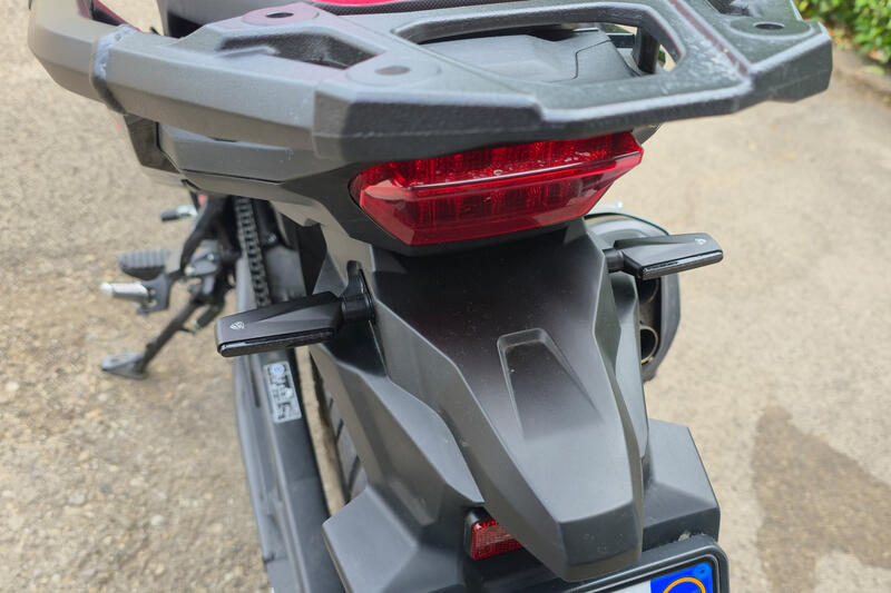 Frecce sequenziali a LED in alluminio "Wing" - indicatori di direzione omologati