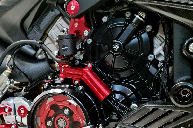 Cover tubazioni con supporto serbatoio freno posteriore Ducati