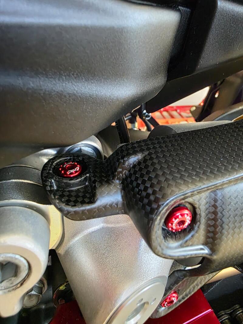 Protezione ammortizzatore posteriore in carbonio per Ducati Multistrada V2 MY2025