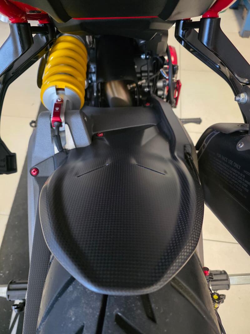 Parafango posteriore in carbonio per Ducati Multistrada V2 MY2025