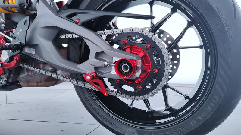 Corona Ducati Z42 P520 – Panigale V2 2025 Alta resistenza e riduzione peso, affidabilità superiore OEM e flange CNC Racing