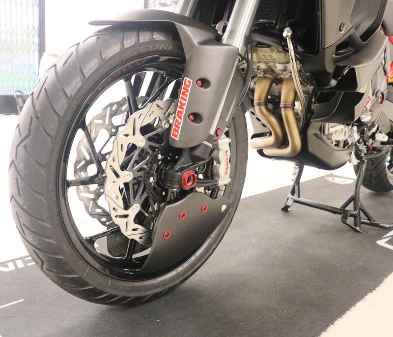 GP Ducts EVO – Raffreddamento Freni in Carbonio Lucido – Ducati Multistrada V4 MY2025