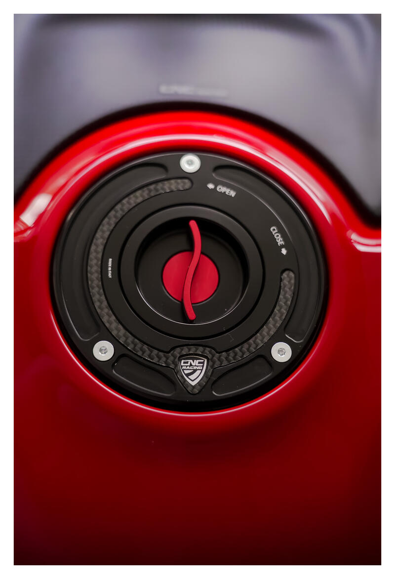 Tappo serbatoio carburante - flangia Carbon