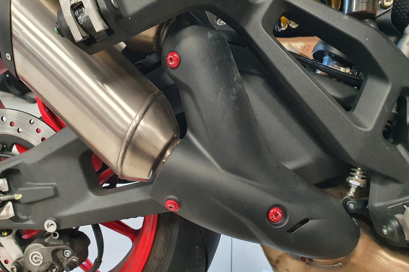 Kit viti paracalore silenziatori scarico