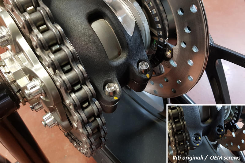 Kit Viti Serraggio Perno Ruota Forcellone - TITANIO