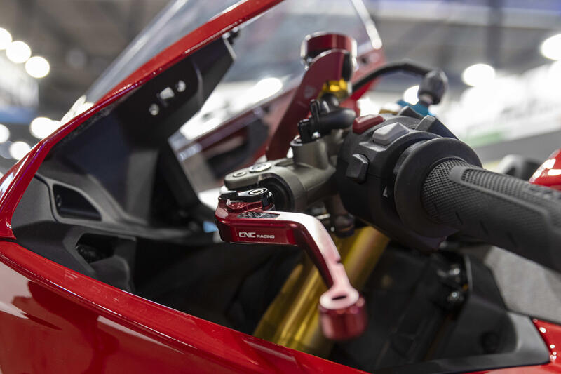 Bracket kit for clutch and brake fluid tank Ducati Panigale V4