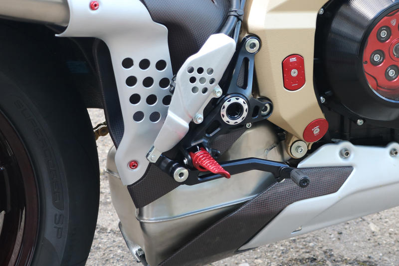 Poggiapiedi per pedane originali MV Agusta LIGHT - pilota