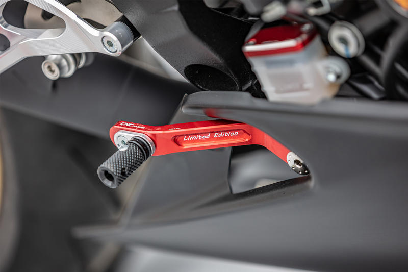 Pedane regolabili MV Agusta - limited edition