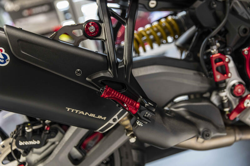 Footpegs kit passenger - adapters for Ducati Multistrada V2 MY2025