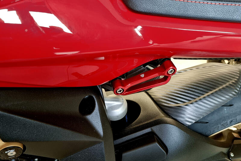 Piastre sostitutive pedane passeggero MV Agusta