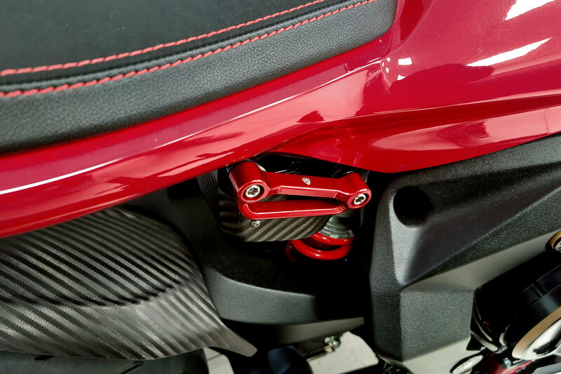 Piastre sostitutive pedane passeggero MV Agusta