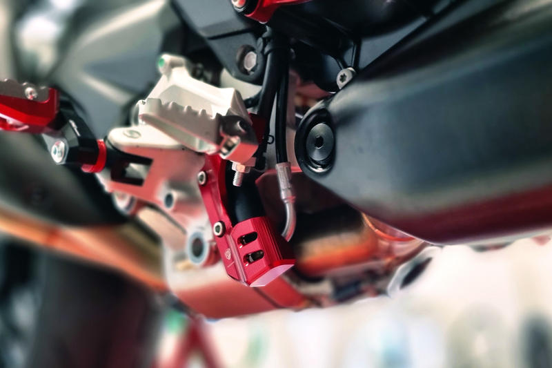 Protezione pompa freno posteriore Ducati Multistrada V4