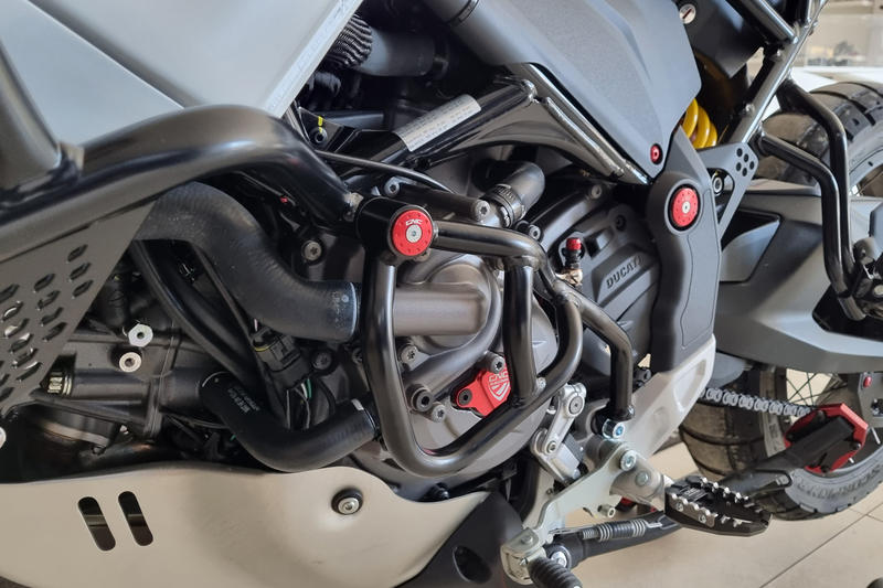 Cap sets for engine guard in steel tube Ducati DesertX