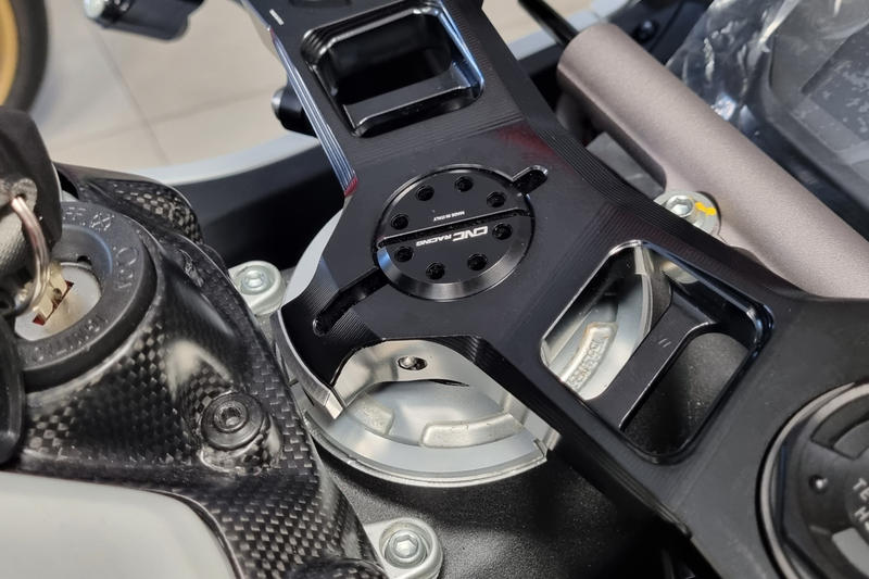 Piastre di sterzo Ducati - Appendice per bloccasterzo