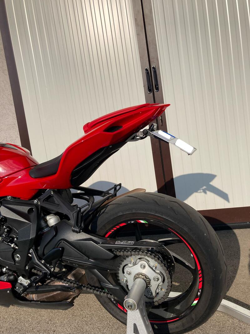 Porta targa regolabile MV Agusta F3