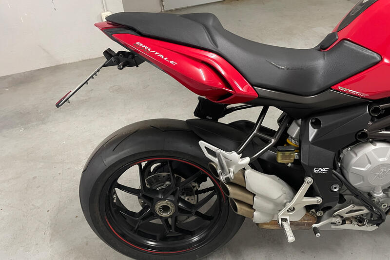 Porta targa regolabile MV Agusta Brutale 675 800
