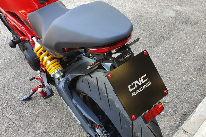 Porta targa regolabile Ducati Monster / Supersport