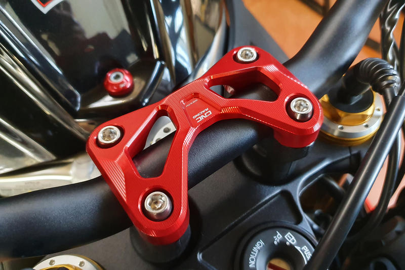 Riser Aprilia Tuono - Moto Guzzi v85 TT