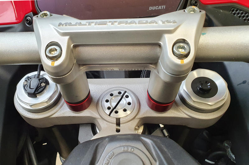 Alzamanubrio H 20mm Ducati Multistrada V4 per riser OEM