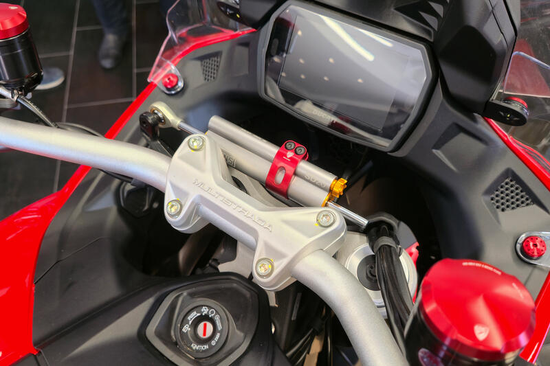Steering damper kit Ducati Multistrada V2 MY2025