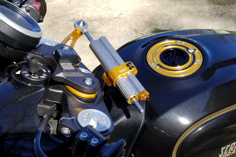 SUPPORTO AMMORTIZZATORE DI STERZO DUCATI SCRAMBLER - KIT MONTAGGIO CAFE RACER