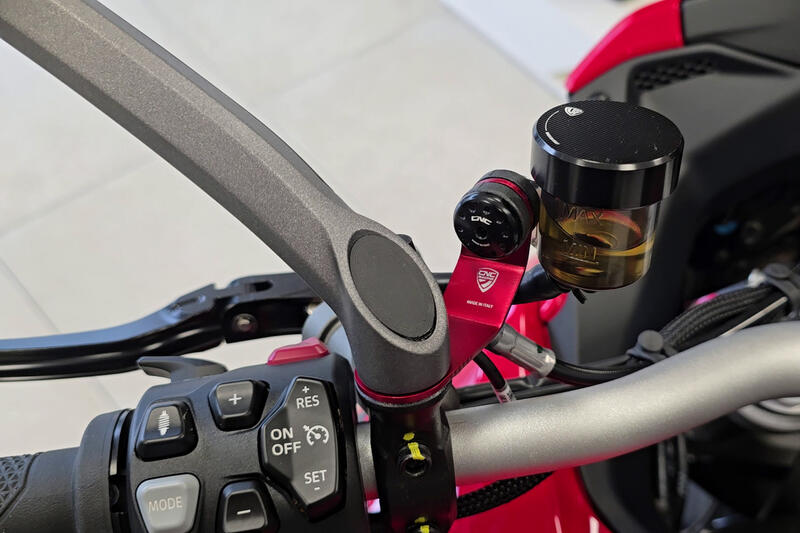 Kit staffe serbatoio fluido freno e frizione Ducati Multistrada V4 - Multistrada V2 MY 2025