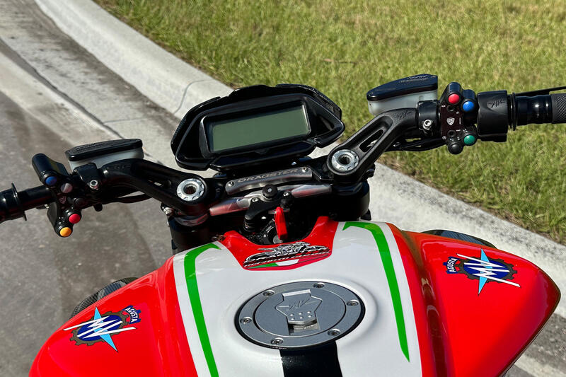 Pulsantiera destra - Versione stradale