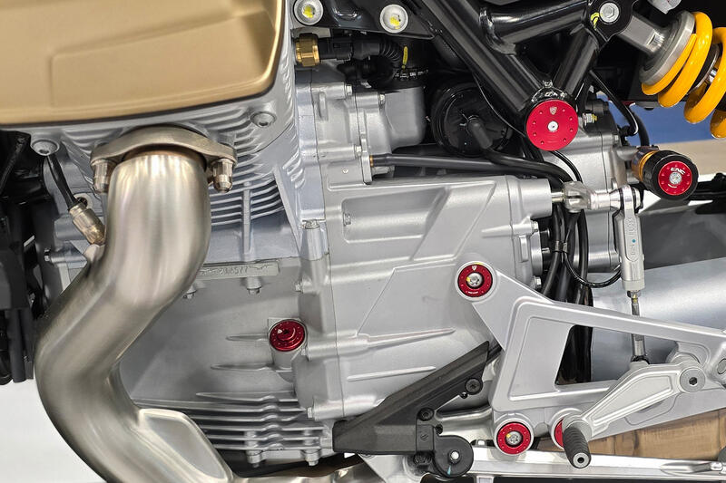 Tappo carico olio Exagon M18x1,5 con asta livello