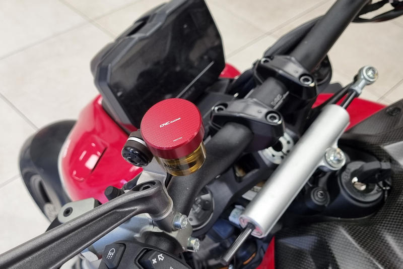 Tappo serbatoio fluido frizione M34x4 - Streaks