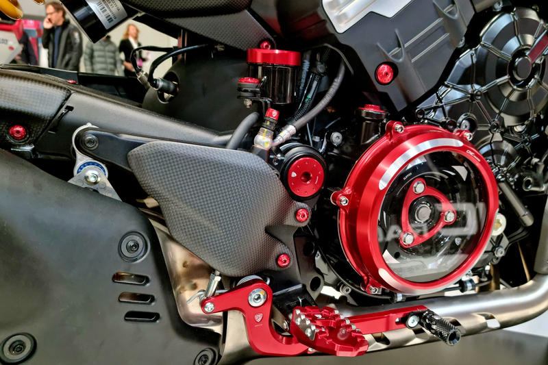 Paratacco destro Ducati Diavel V4 - carbonio