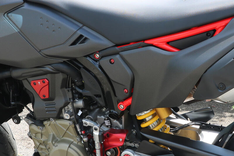 Frame side covers screw kit Ducati Hypermotard 698 Mono
