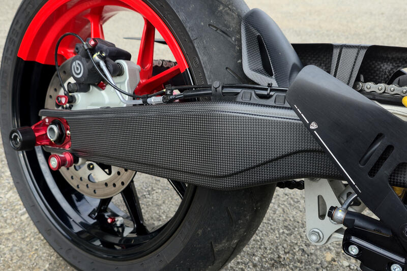 Cover forcellone Ducati Hypermotard 698 Mono - carbonio