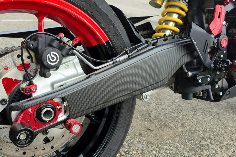 Cover forcellone Ducati Hypermotard 698 Mono - carbonio