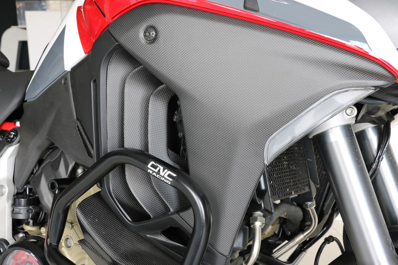 Cover laterali radiatore Ducati Multistrada V4 - Carbonio