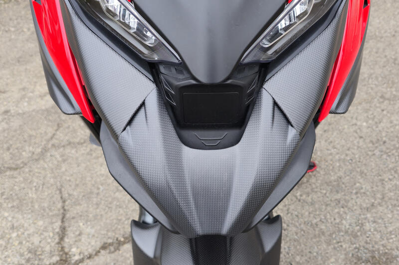 Cover laterali convogliatori aria in carbonio per Ducati Multistrada V4 MY2025