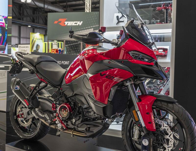 Protezione motore inferiore in carbonio per Ducati Multistrada V2 MY2025