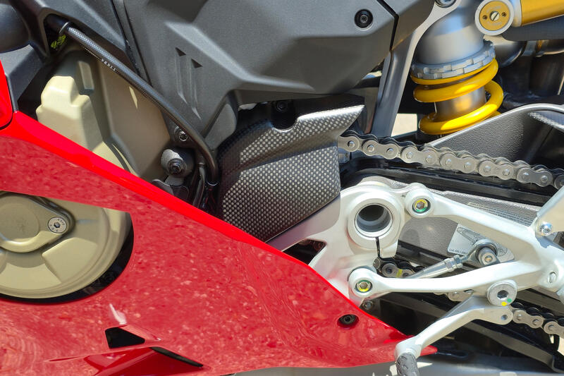 Cover pignone Ducati Panigale V4 - carbonio