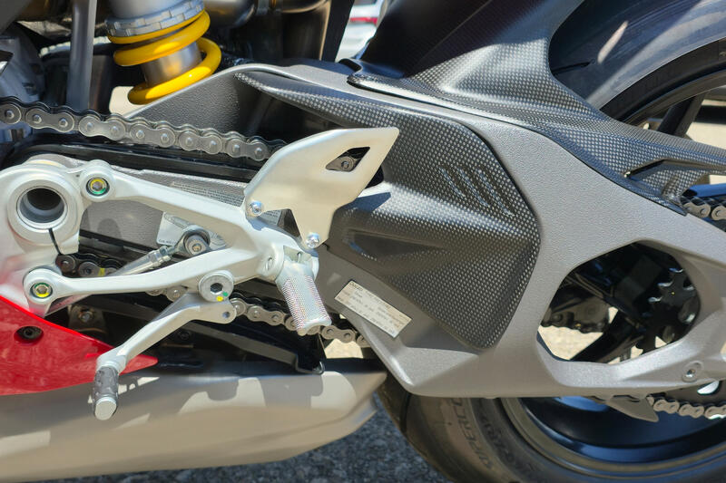 Cover forcellone Ducati Panigale V4 Streetfighter V4 - carbonio