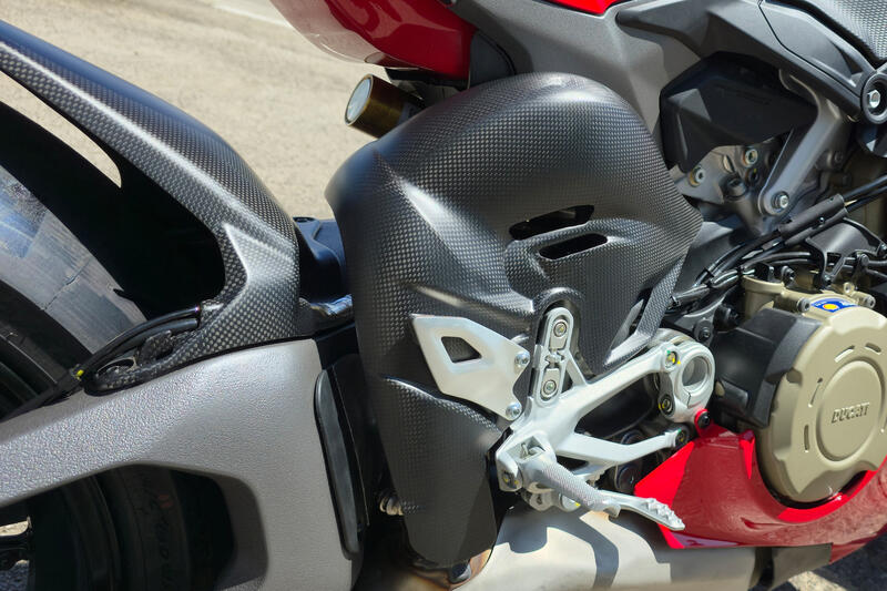Paracalore collettori Ducati Panigale V4 - carbonio