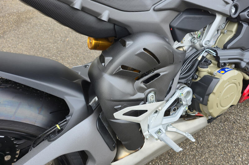 Paracalore collettori in carbonio versione Race per Panigale V4 e Streetfighter V4 MY2025
