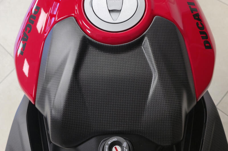 Cover serbatoio in carbonio per Ducati Panigale V2 e Streetfighter V2 MY2025
