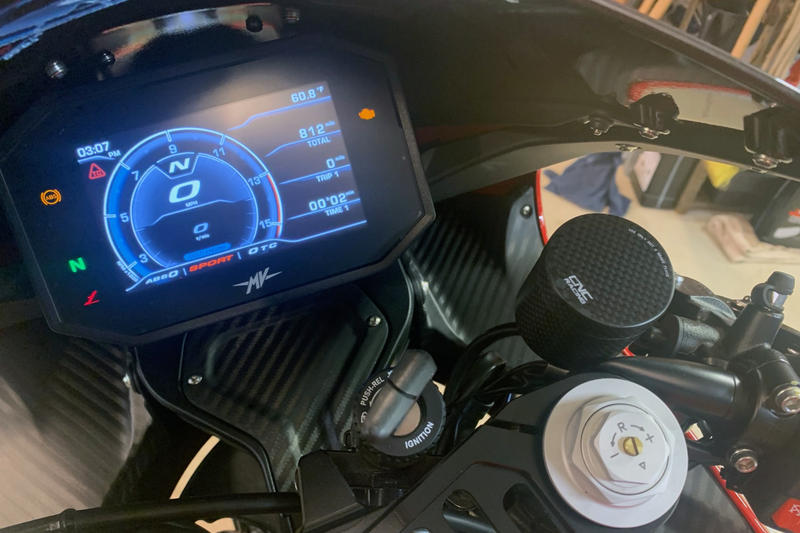 Cover supporto faro anteriore MV Agusta Superveloce - Carbonio