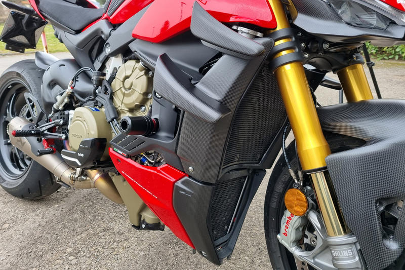 Cover laterali radiatori Ducati Streetfighter V4 - carbonio