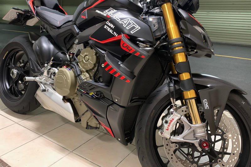 Cover laterali radiatori Ducati Streetfighter V4 - carbonio