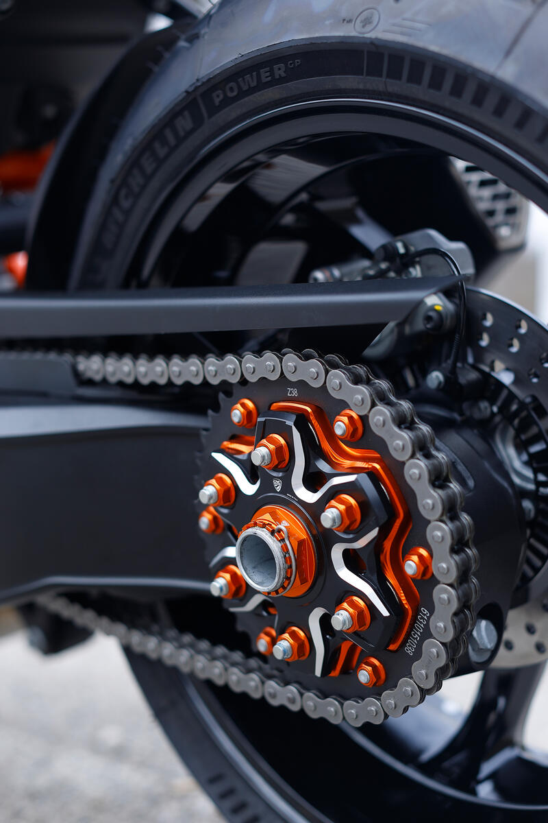 Dadi corona KTM M8x1.25