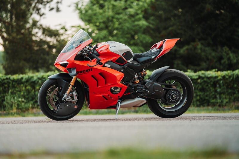 Pedane regolabili Ducati per serie Panigale V4 - Carbon
